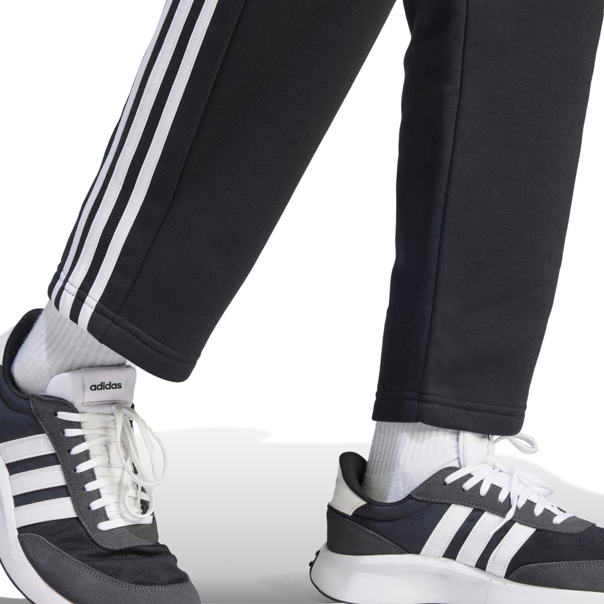 adidas Men's 3 Stripe Logo Pant