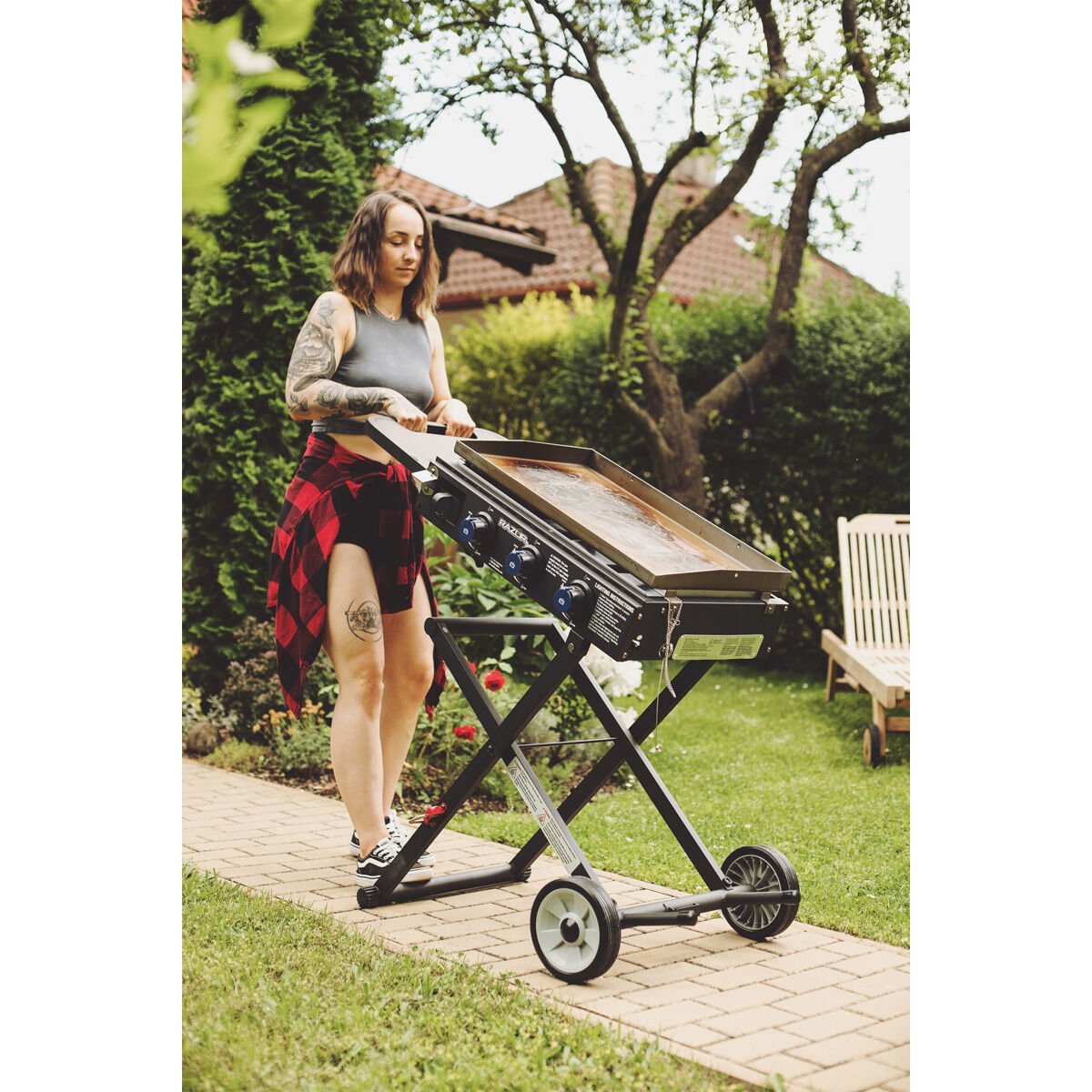 Razor 3-Burner Griddle with Cart