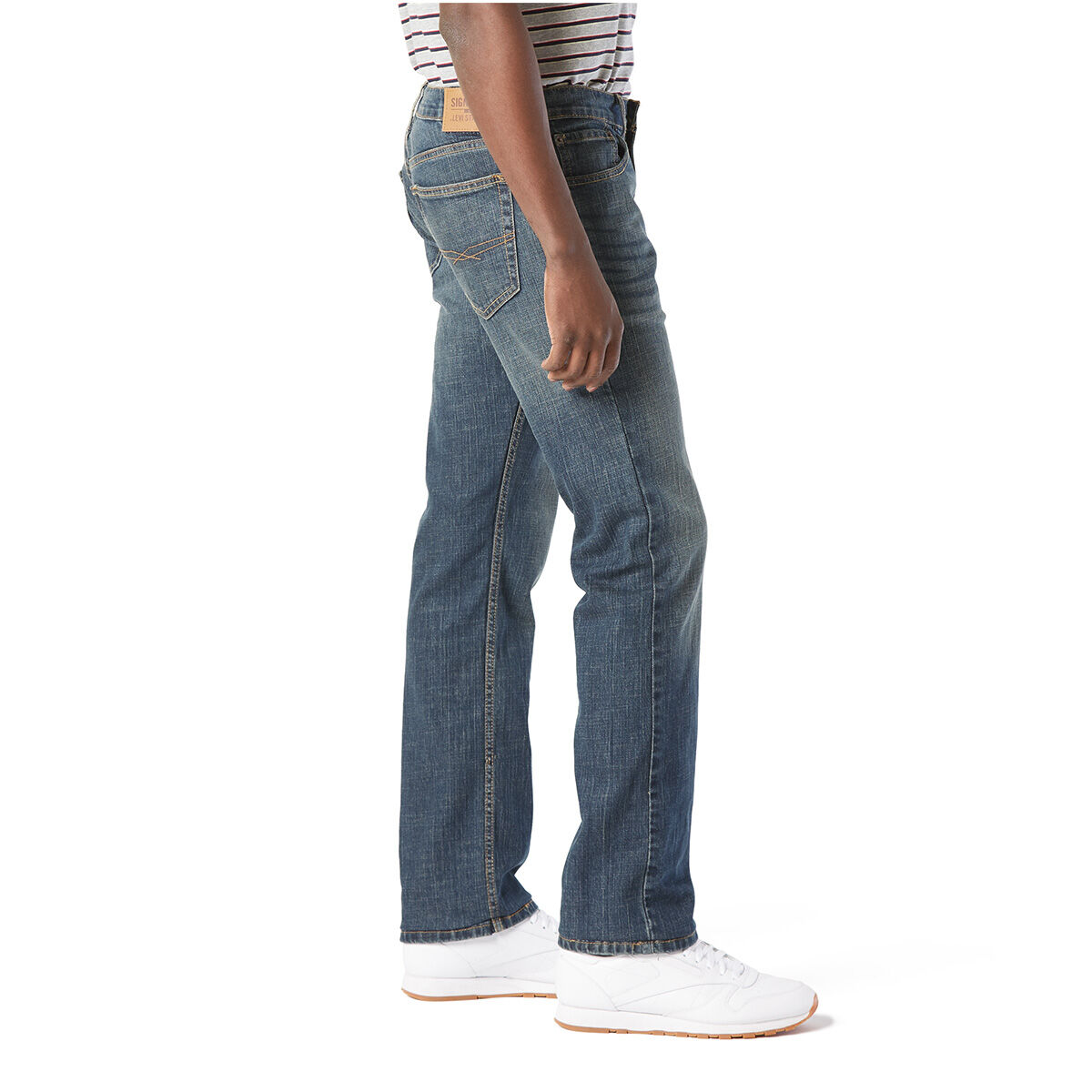 Signature by Levi Strauss & Co. Gold Label Men's Relaxed Fit Jeans