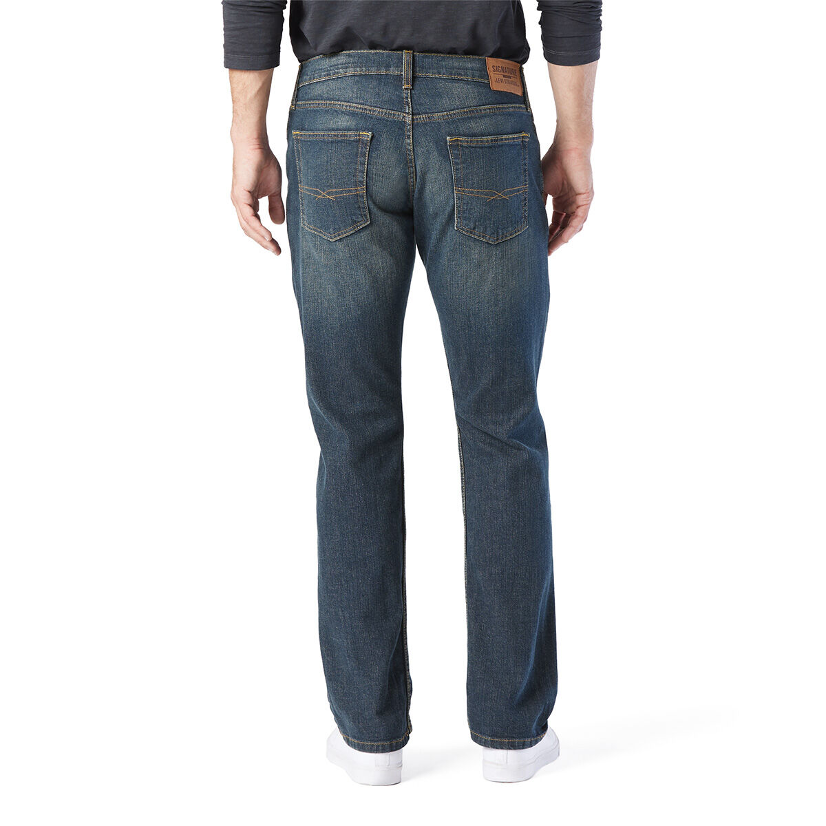 Signature by Levi Strauss & Co. Gold Label Men's LSS Straight Jeans