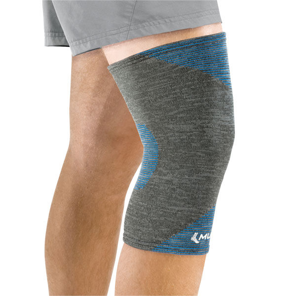 Mueller FIR 4-Way Knee Support