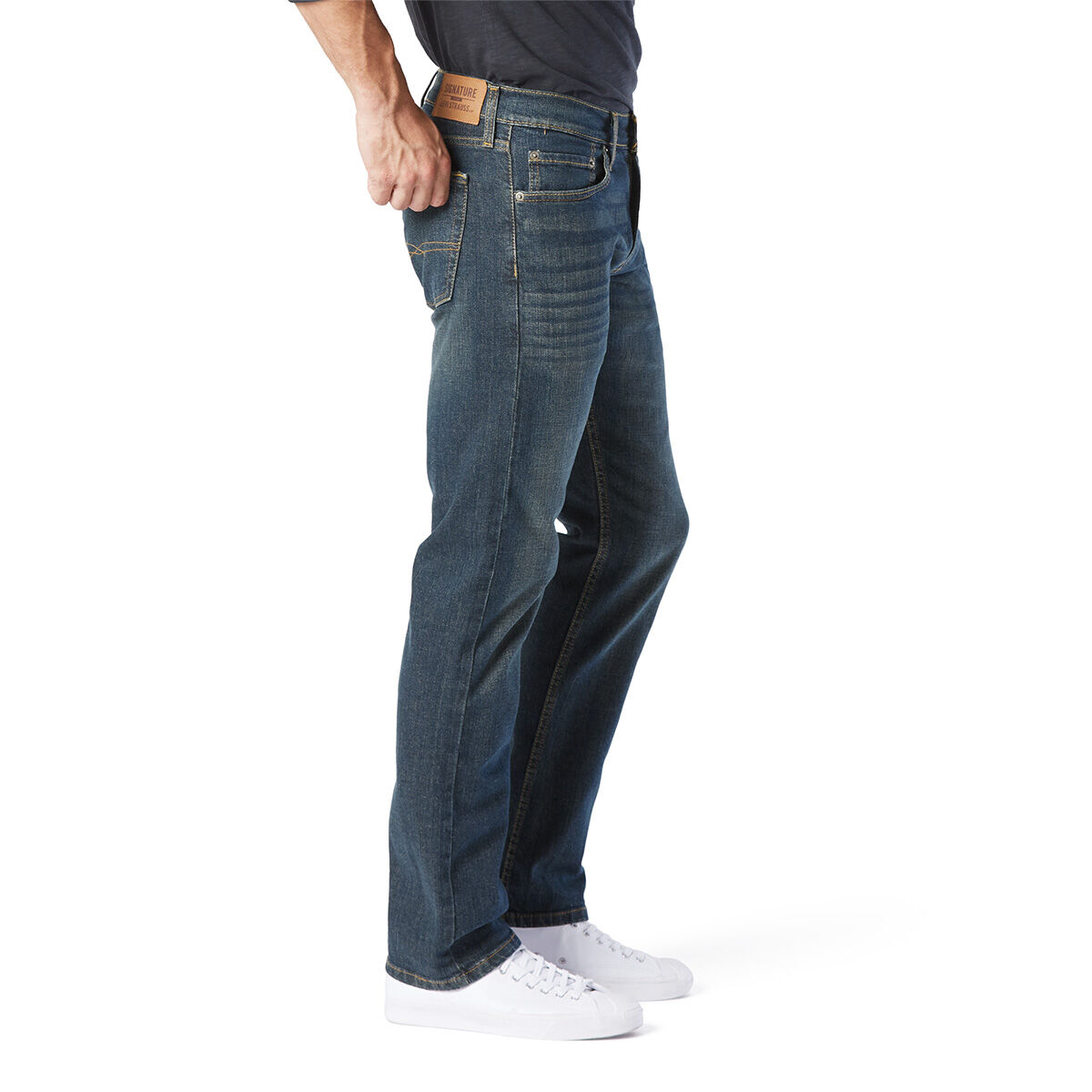 Signature by Levi Strauss & Co. Gold Label Men's LSS Straight Jeans