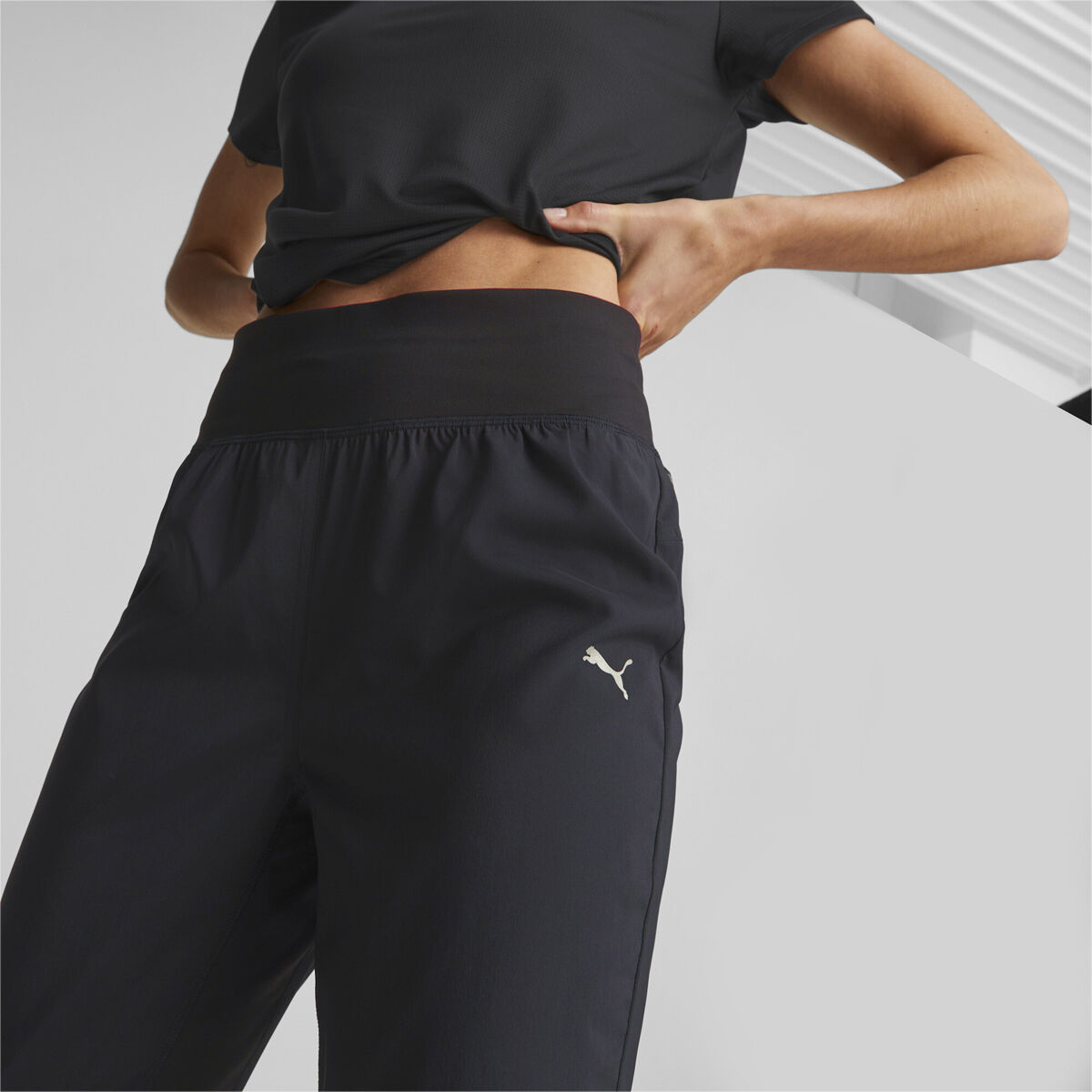 Puma Women's Run Favorite Tapered Pants