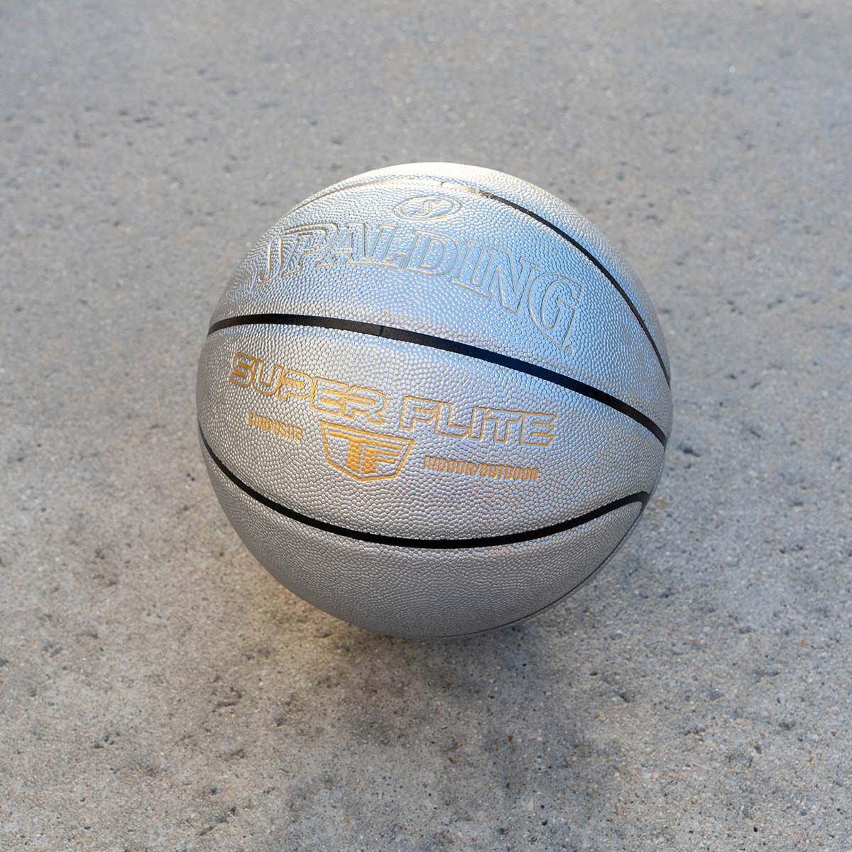 Spalding Super Flite TF Indoor/Outdoor Basketball 29.5