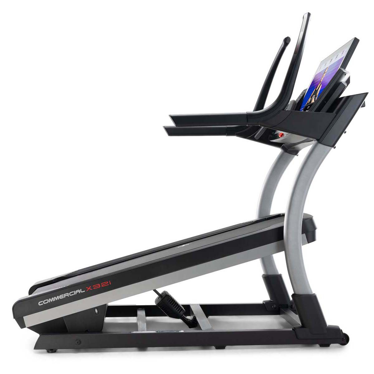 NordicTrack X32i Incline Trainer