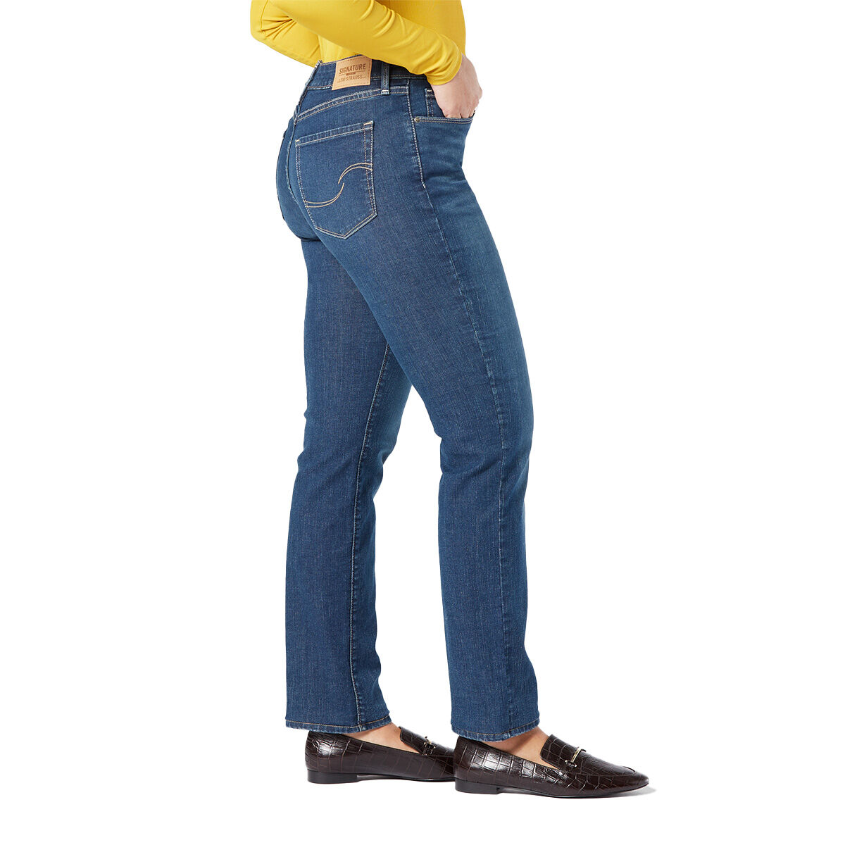 Signature by Levi Strauss & Co. Gold Label Women's Tshaping Straight Jeans