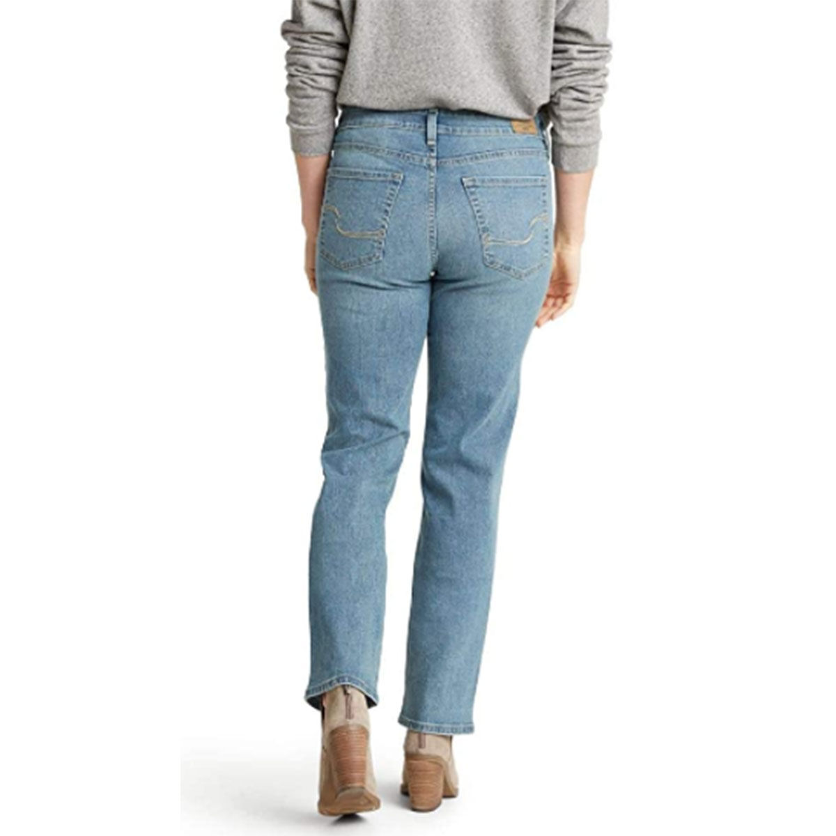Signature by Levi Strauss & Co. Gold Label Women's Signature Totally Shaping Straight Jeans