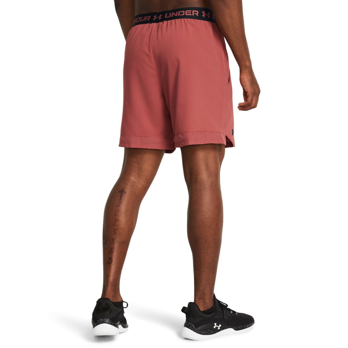 Under Armour Men's UA Vanish Woven 6" Shorts