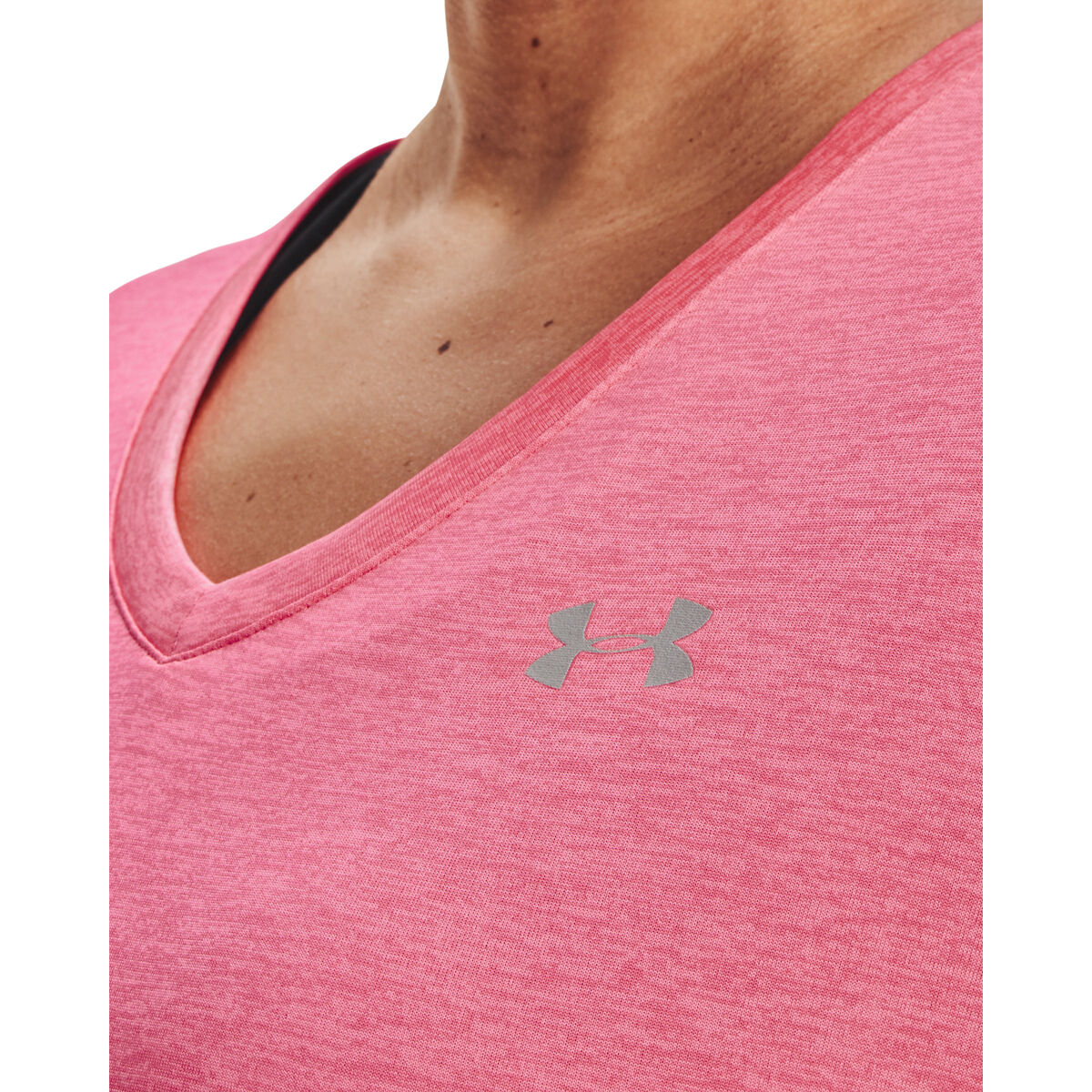Under Armour Women's Plus Size Tech Twist Short Sleeve V-Neck Tee