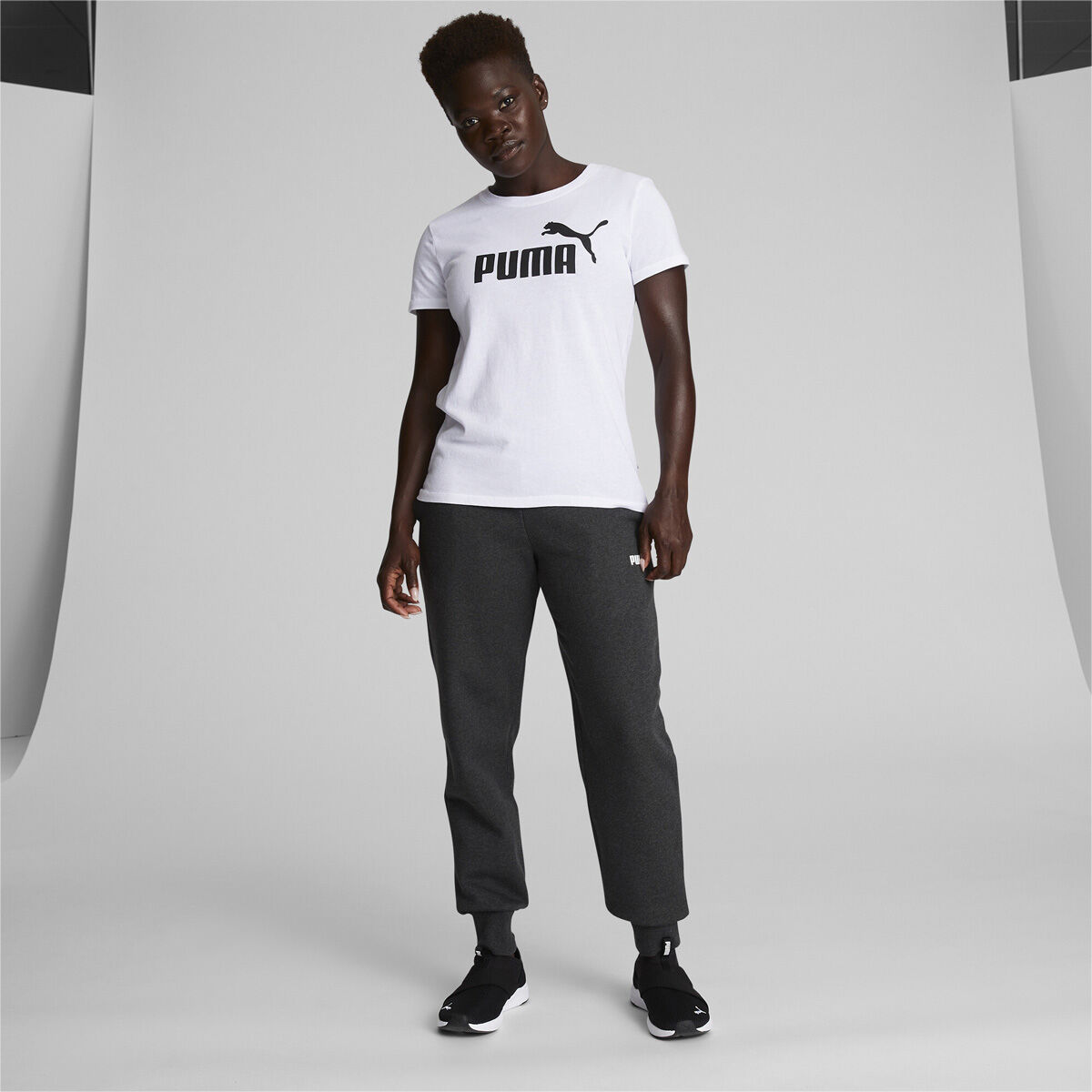 Puma Women's Ess Sweatpants Fl Cl Us